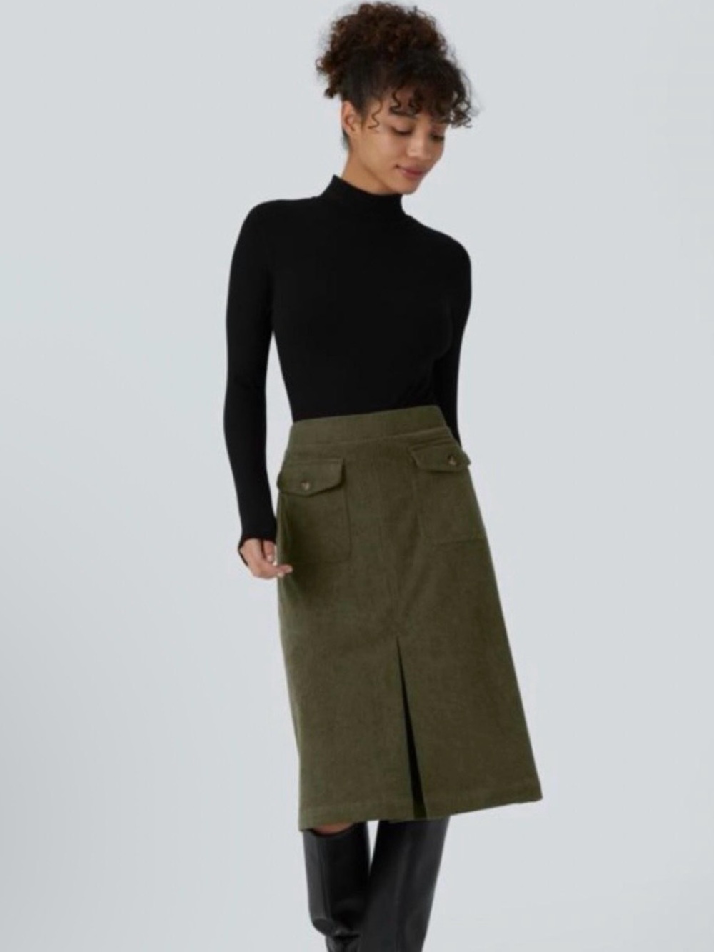 Halara Mid Rise Front Side Flap Pocket Midi
Corduroy Casual Skirt